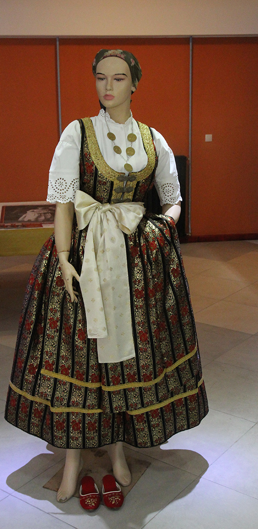 Bunjevacka nosnja 12